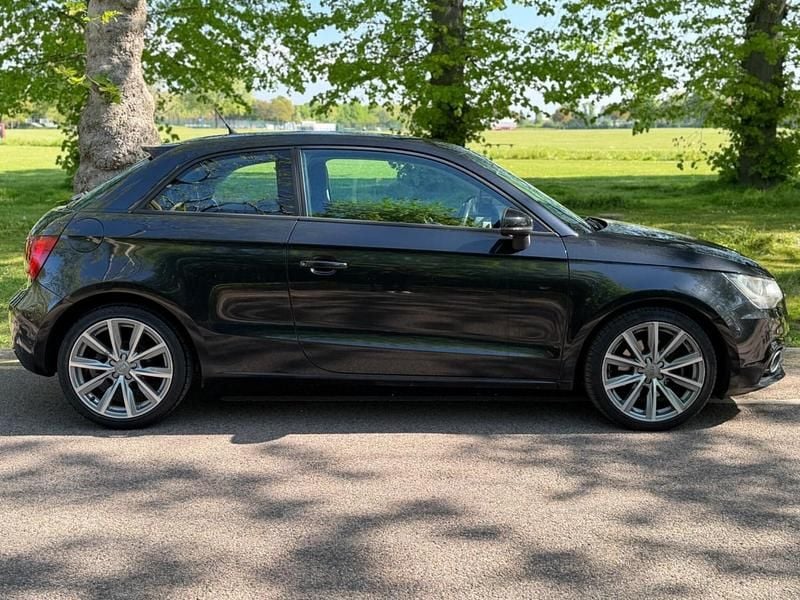 Begagnad Audi A1 Sport 2010 Svart Halvkombi