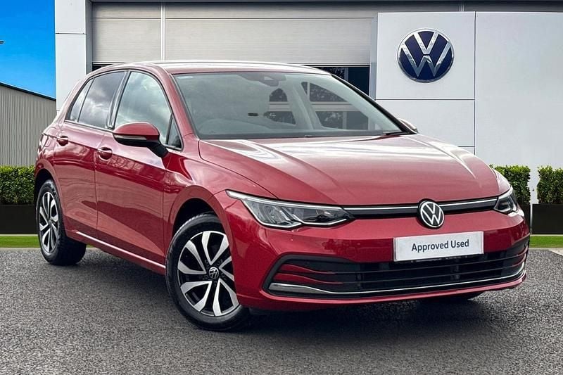 Used VW Golf VIII Active 128 HP (94 kW) 2022 Red Hatchback