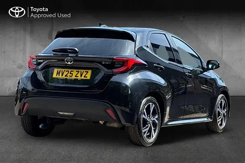Used Toyota Yaris Design 116 HP (85 kW) 2025 Black Hatchback