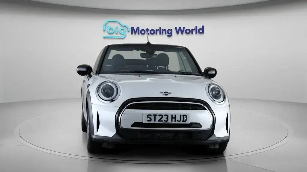 Used Mini Cooper Cabriolet Classic 136 HP (100 kW) 2022 White Cabriolet