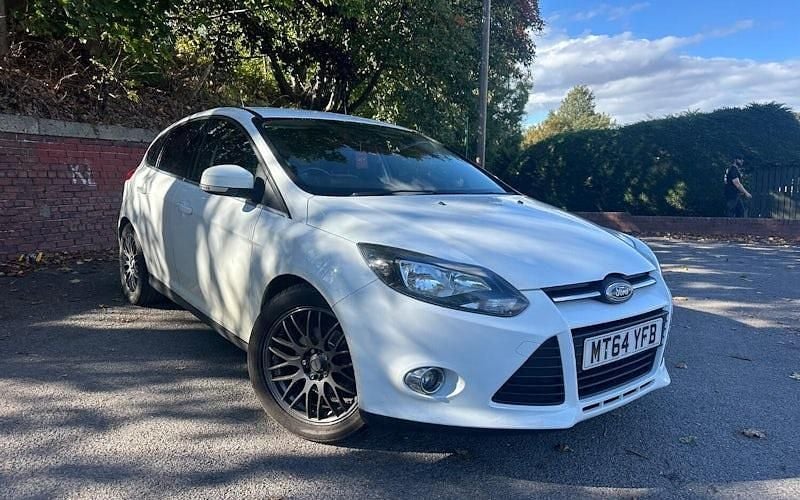 White Used 2014 Ford Focus Zetec Hatchback | £3,400 (Good price) - Image 1/4