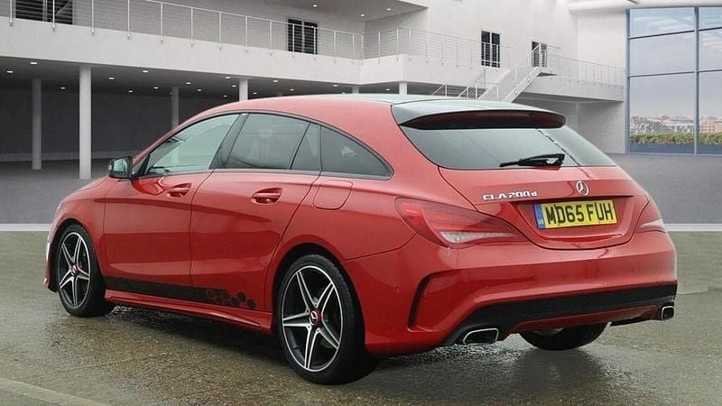 Used Mercedes CLA200 AMG 136 HP (100 kW) 2015 Red Estate