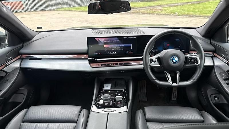 Used BMW i5 M Sport 246 kW (335 HP) 2023 Black Sedan
