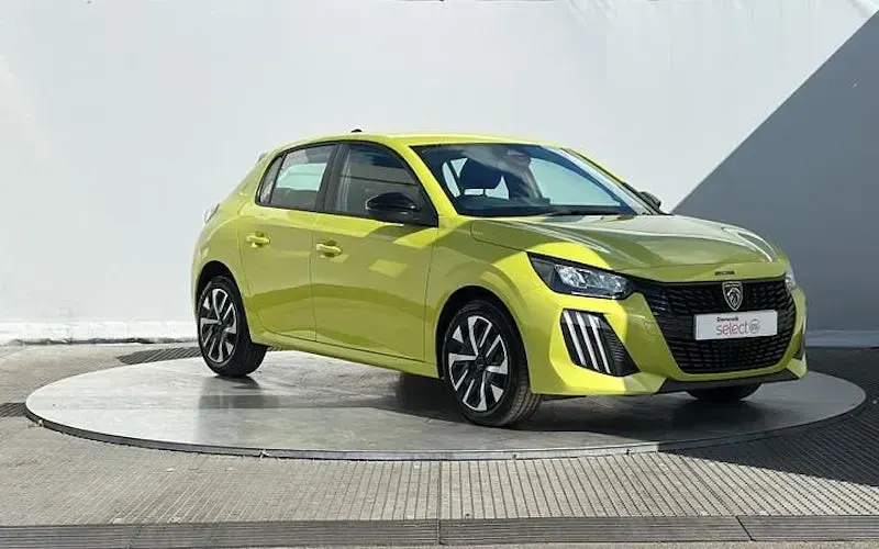 Used Peugeot 208 Style 101 HP (74 kW) 2025 Hatchback