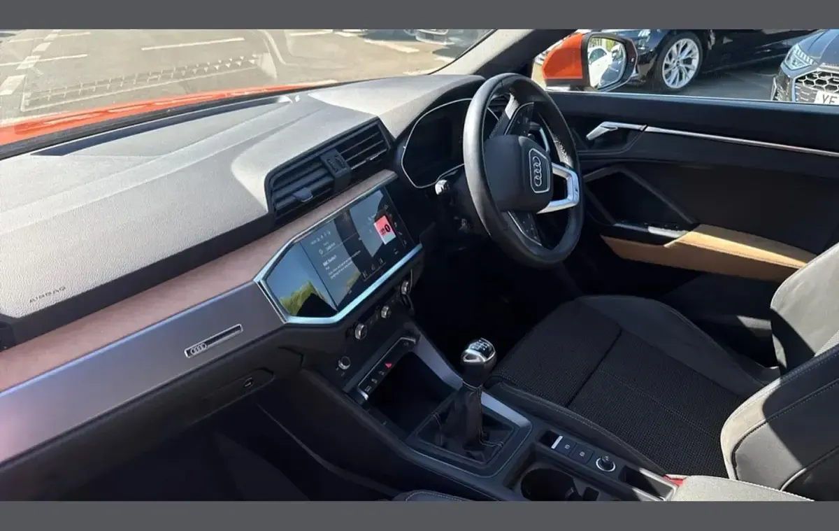 Used Audi Q3 S-Line 150 HP (110 kW) 2022 Orange SUV