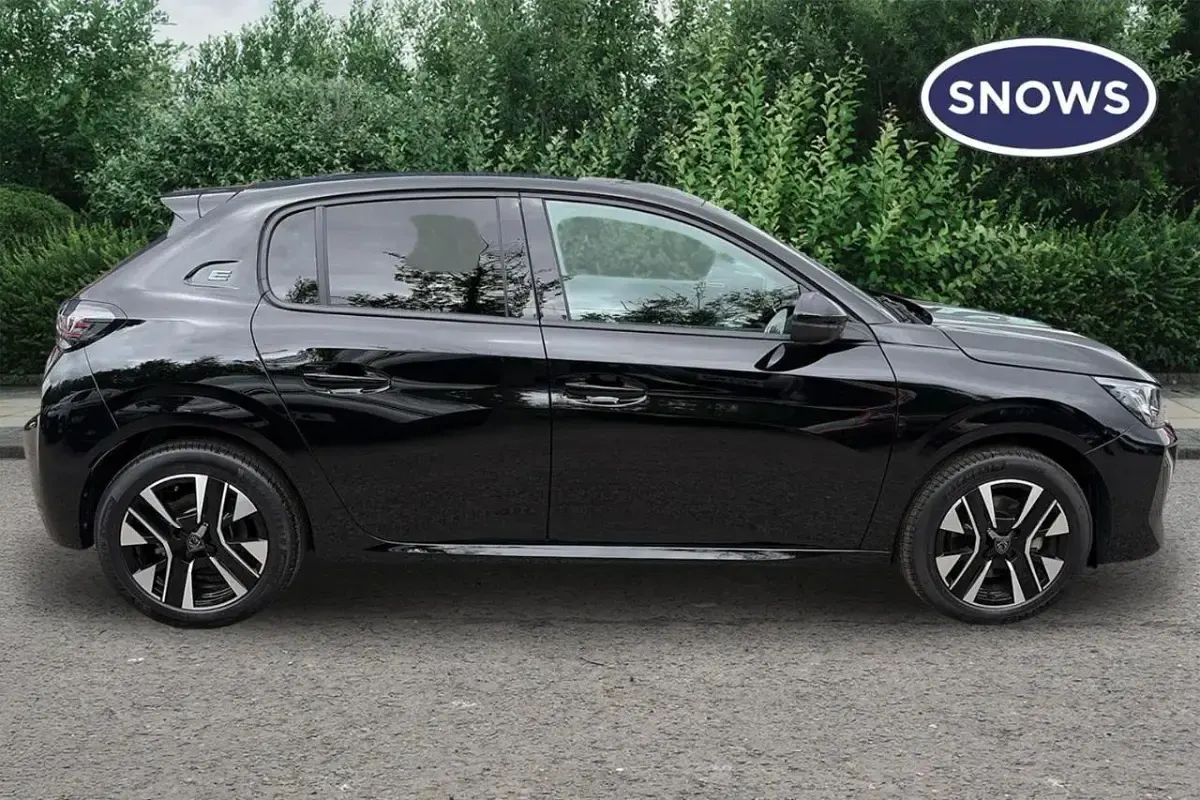 New Peugeot e-208 Allure 114 kW (156 HP) 2026 Black Hatchback