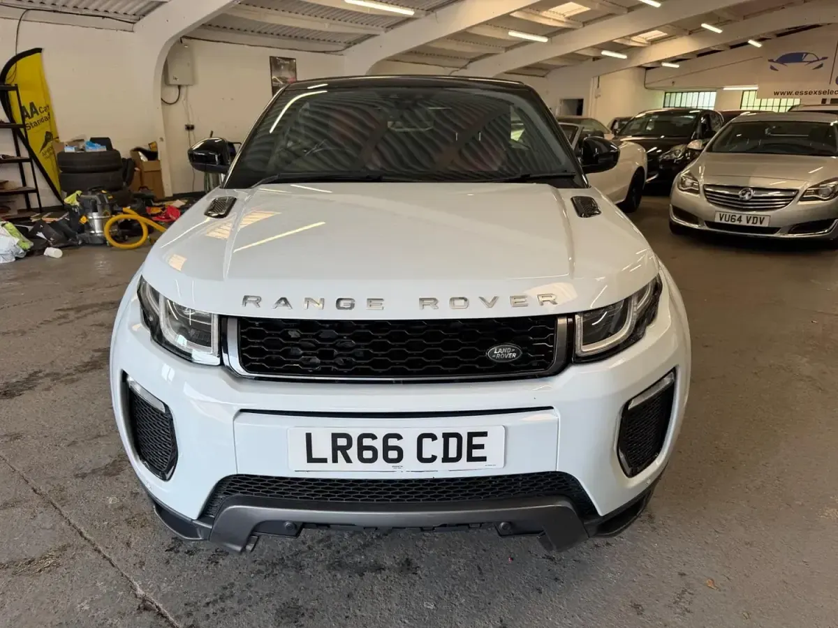 Used Land Rover Range Rover evoque HSE Dynamic 180 HP (132 kW) 2016 White Cabriolet