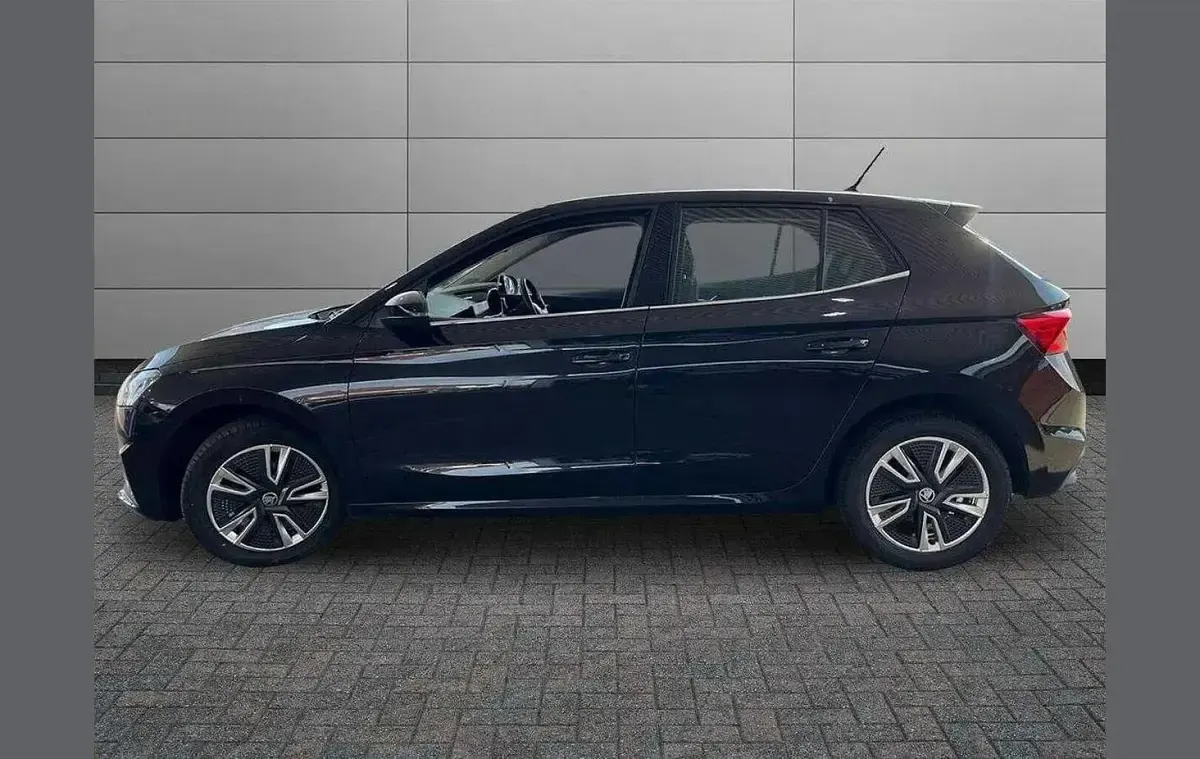 Used Skoda Fabia SE L 94 HP (69 kW) 2022 Black magic pearl effect Hatchback