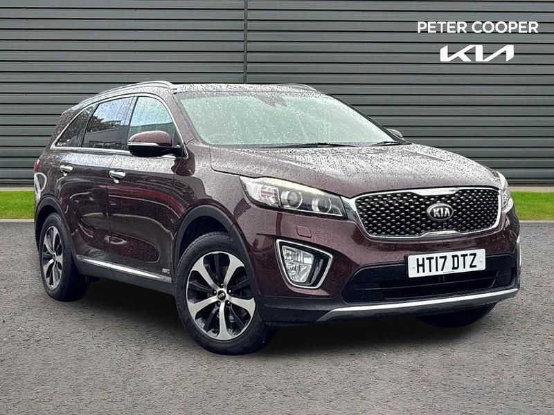 Red Used 2017 Kia Sorento SUV | £17,791 (Fair price) - Image 1/4