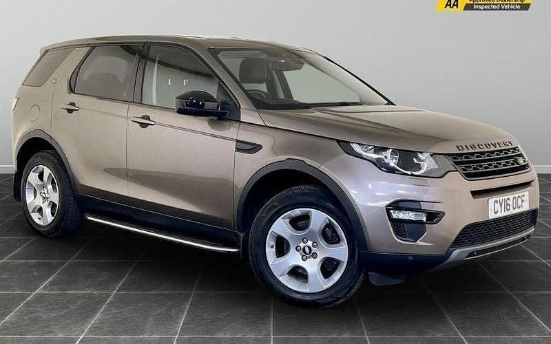 Used 2019 Land Rover Discovery Sport SE SUV | £9,295 (Super price) - Image 1/2