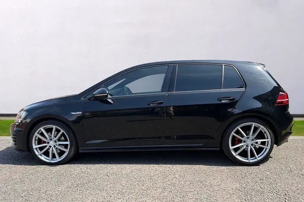 Used VW Golf VII GTD 184 HP (135 kW) 2016 Black Hatchback