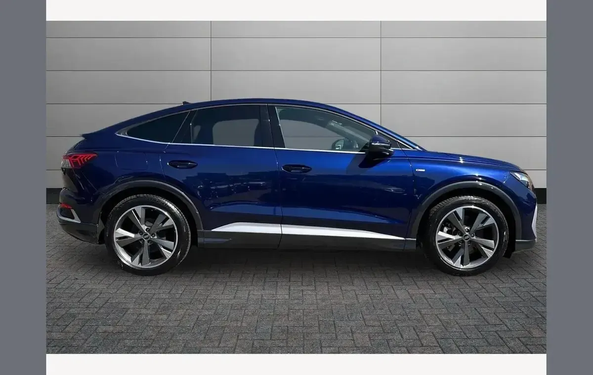 Used Audi Q4 e-tron S-Line 219 kW (299 HP) 2023 Blue SUV