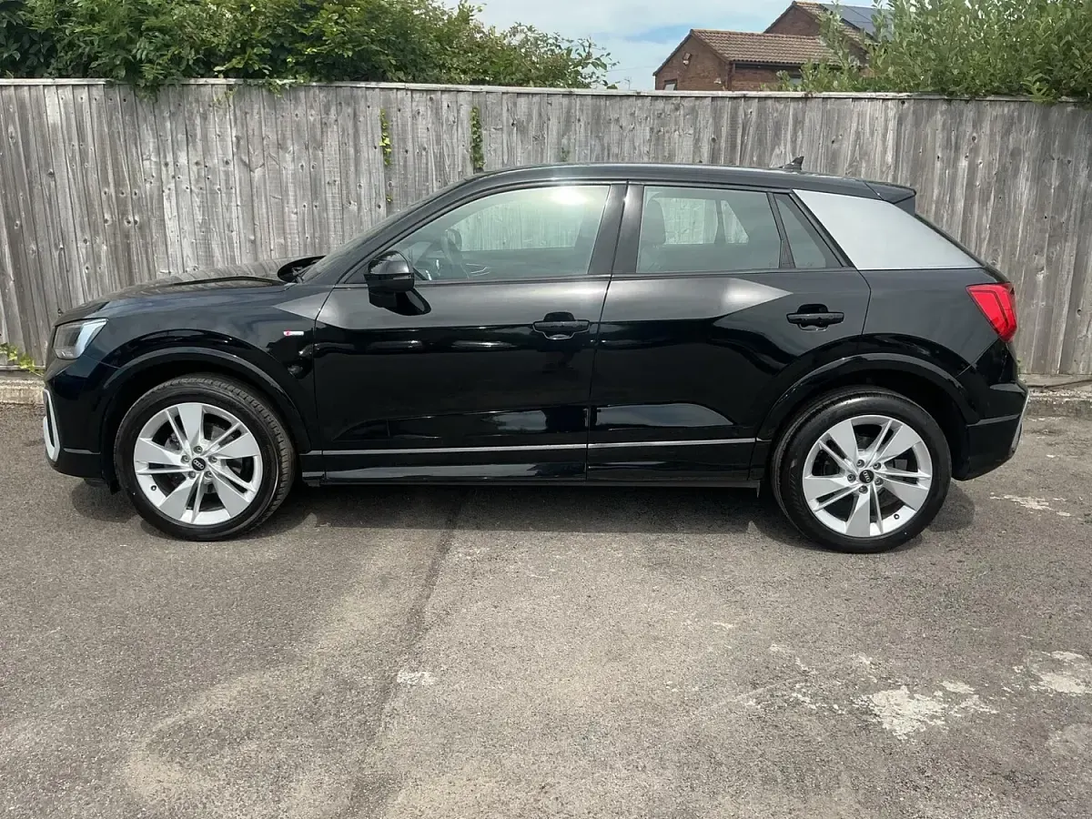 Used Audi Q2 S-Line 150 HP (110 kW) 2023 Black SUV