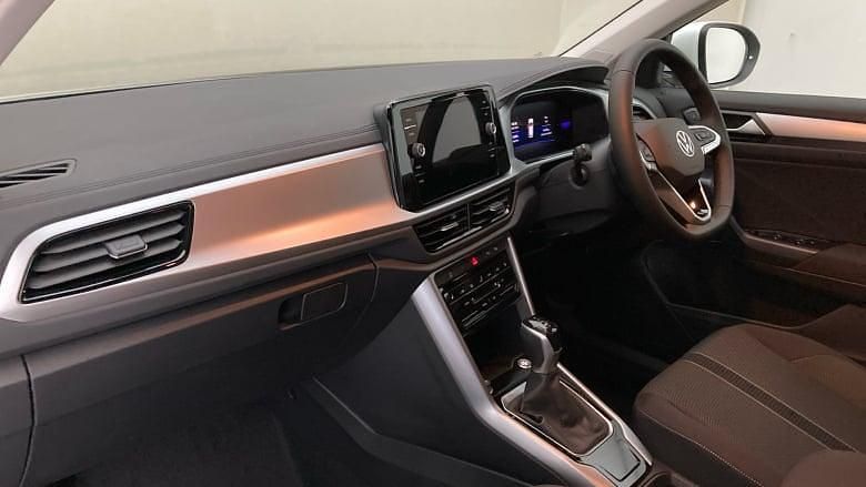 Other Used 2024 VW T-Roc Match SUV | £25,128 (Fair price) - Image 1/3