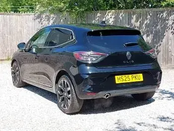 Used Renault Clio Techno 90 HP (66 kW) 2025 Black Hatchback