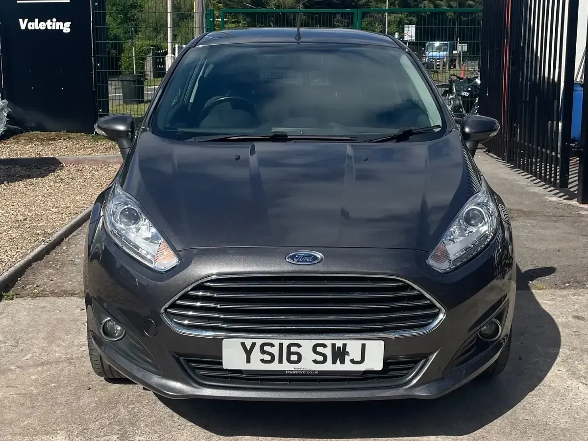 Used Ford Fiesta Zetec 2016 Grey Hatchback
