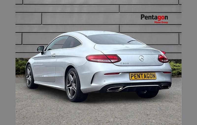 Used Mercedes C200 AMG Line Premium 180 HP (132 kW) 2019 Silver Coupe