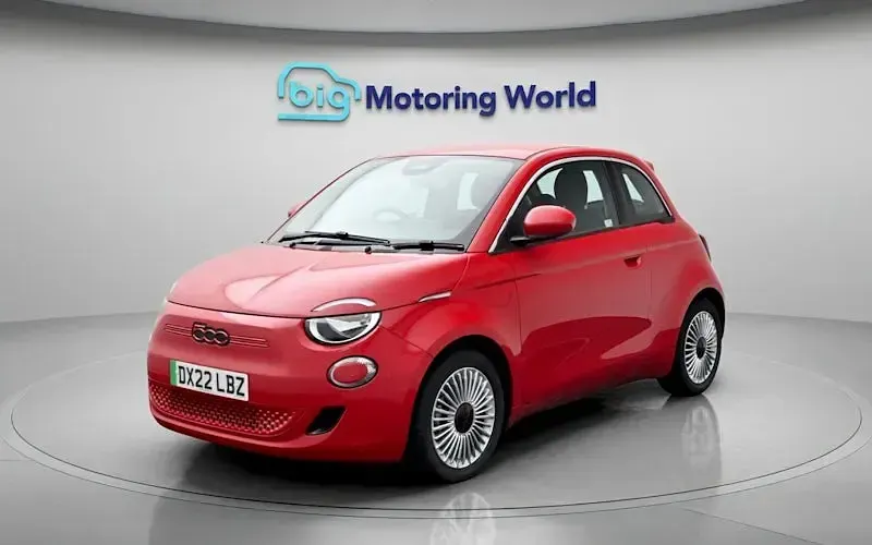 Gebraucht Fiat 500e Red 69 kW (95 PS) 2026 Kleinwagen