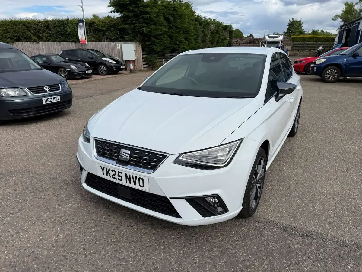 Used Seat Ibiza XCELLENCE 113 HP (83 kW) 2025 White Hatchback