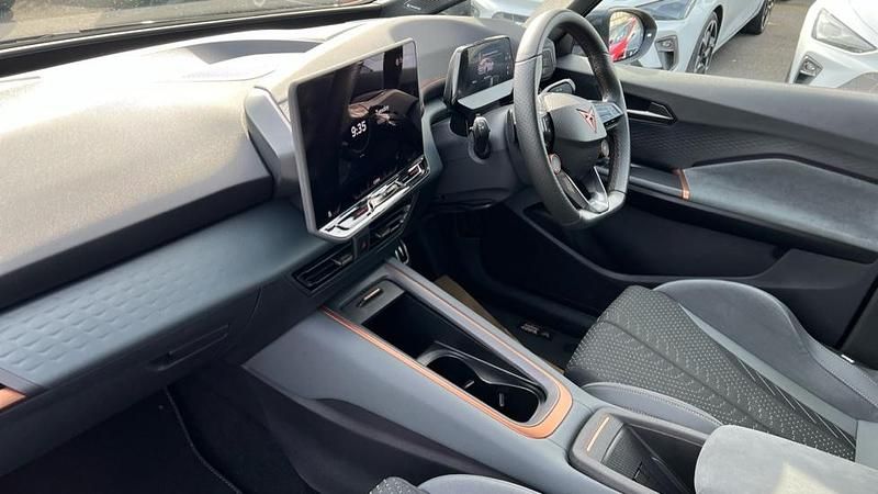 Used Cupra Born e-Boost 239 kW (326 HP) 2025 Midnight black Hatchback