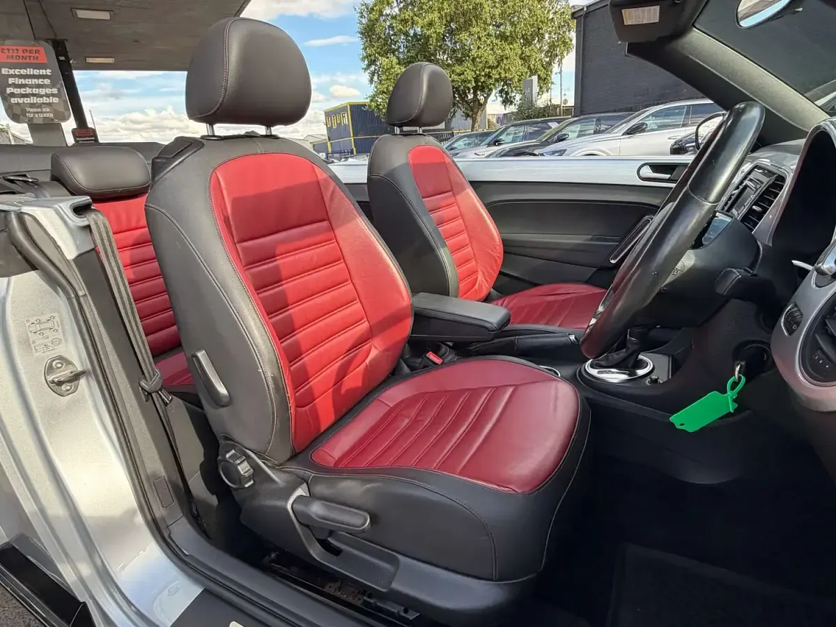 Used VW Beetle Sport 140 HP (102 kW) 2014 Silver Hatchback