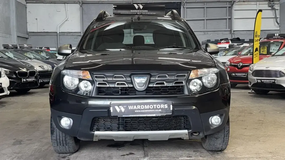 Used Dacia Duster Lauréate 110 HP (80 kW) 2016 Black SUV