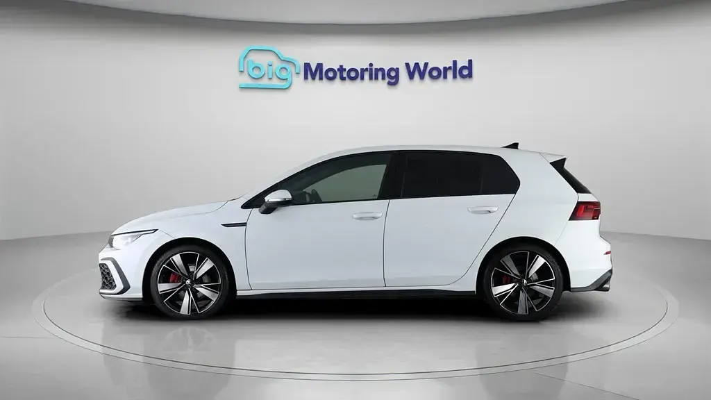 Second-hand VW Golf VIII GTD 200 CP (147 kW) 2023 Alb Hatchback