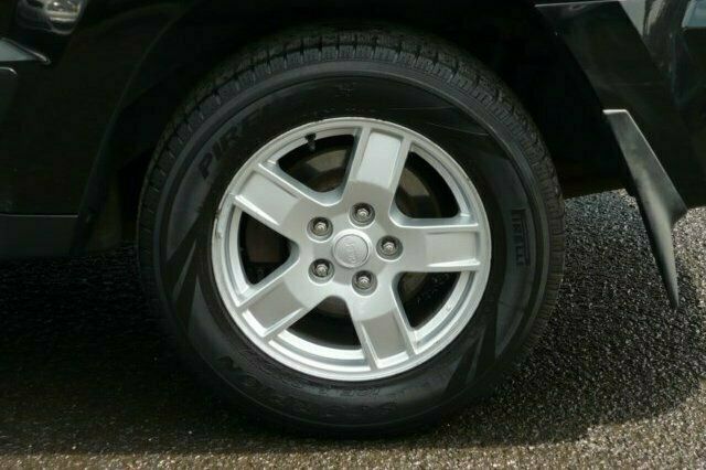 Used Jeep Grand Cherokee 215 HP (158 kW) 2005 SUV