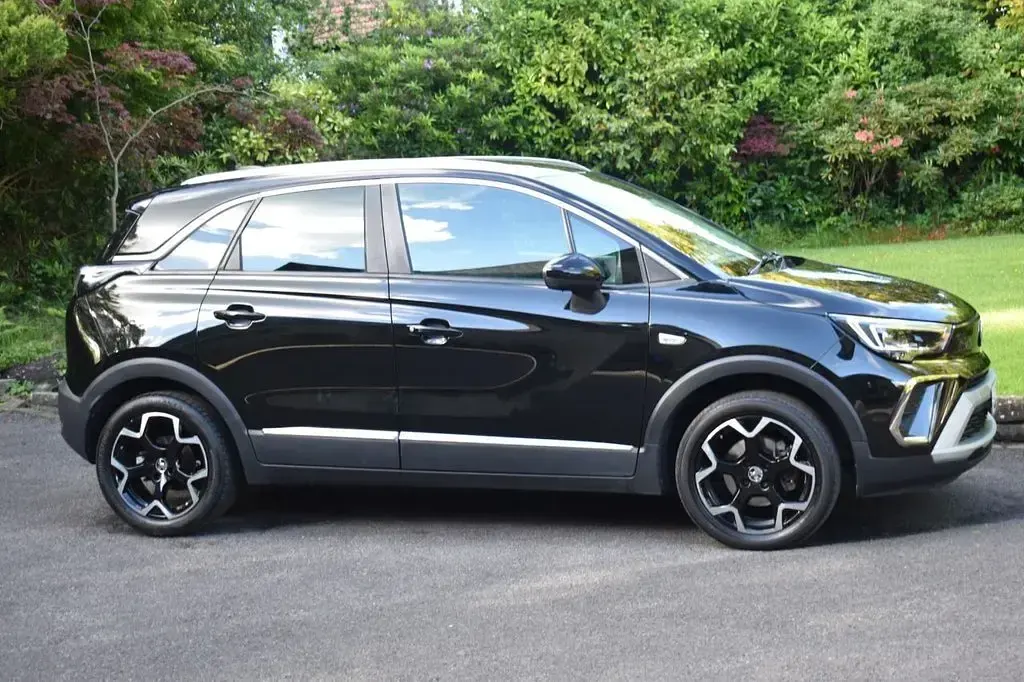 Used Vauxhall Crossland Ultimate 130 HP (95 kW) 2022 Black SUV