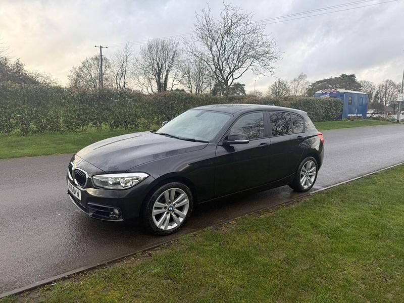 Used BMW 118 Sport Line 2016 Black Hatchback