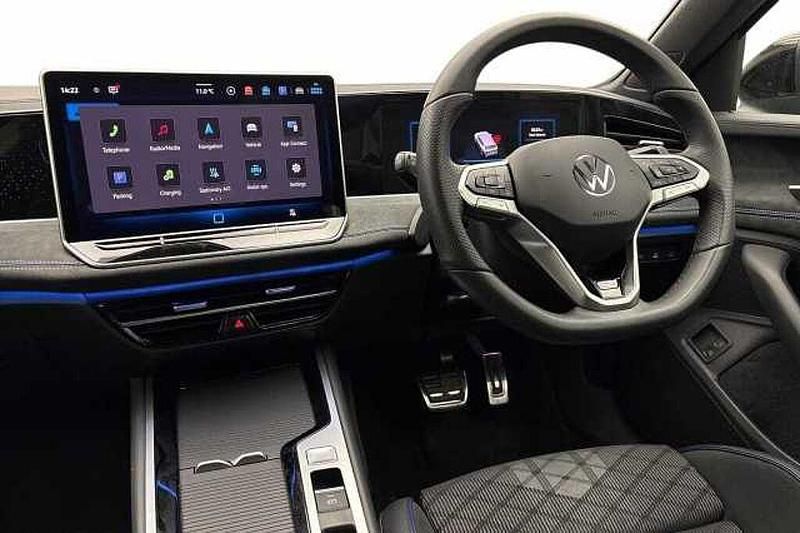 Used VW Passat R-line 272 HP (200 kW) 2025 Grey Estate