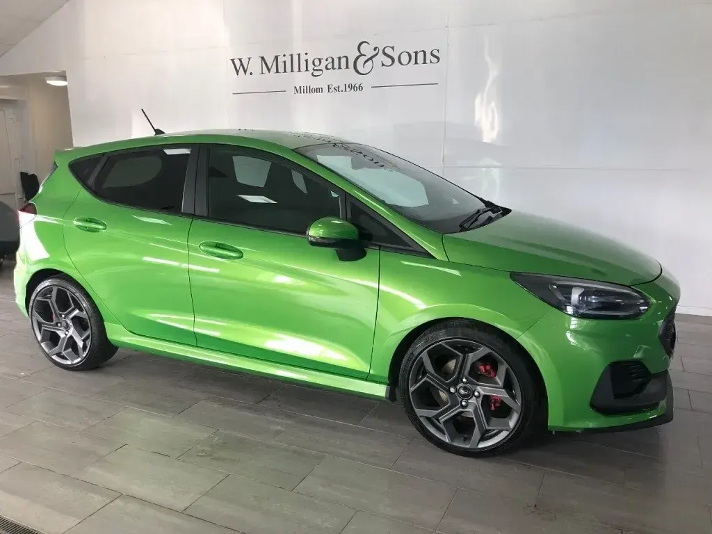 Used Ford Fiesta ST 200 HP (147 kW) 2023 Green Hatchback