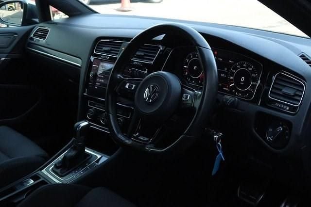 Used VW Golf VII R 310 HP (228 kW) 2017 Black Hatchback