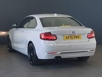 Usado BMW 220 Sport Line 190 CV (139 kW) 2015 Blanco Coupe