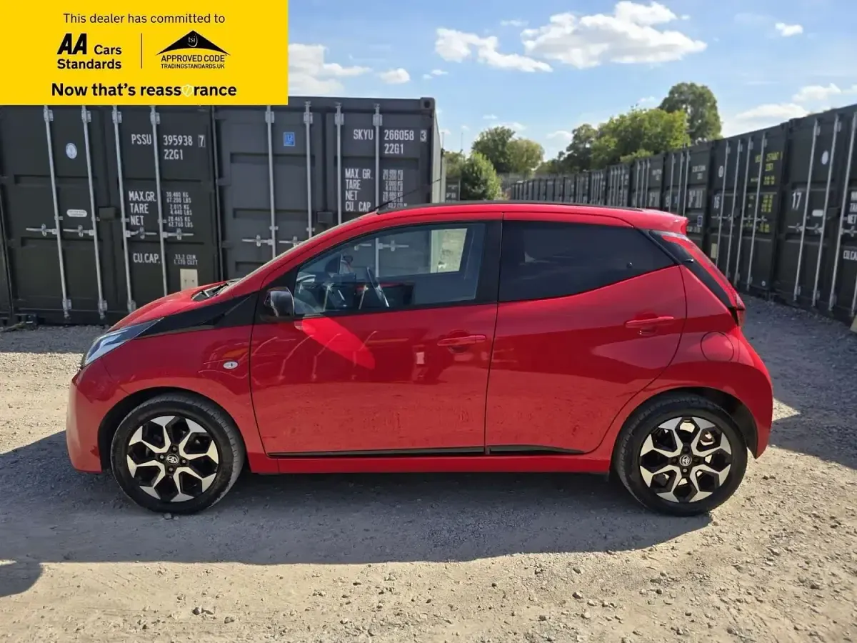 Used Toyota Aygo Trend 71 HP (52 kW) 2019 Red Hatchback