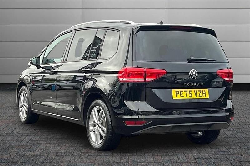 Used VW Touran Match 150 HP (110 kW) 2025 Black MPV
