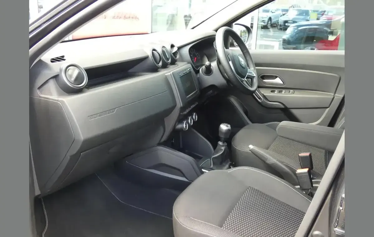 Used Dacia Duster Comfort 113 HP (83 kW) 2021 Grey SUV