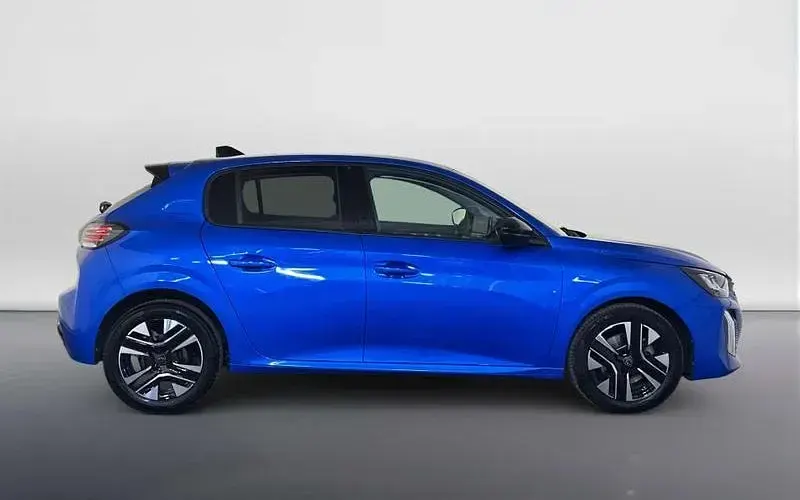 Used Peugeot 208 Allure 101 HP (74 kW) 2024 Blue Hatchback