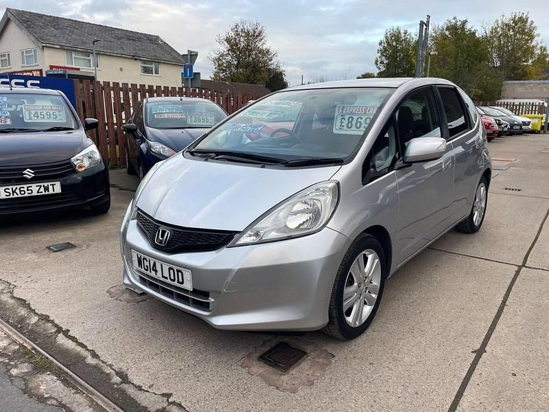 Used Honda Jazz ES 2014 Silver Hatchback