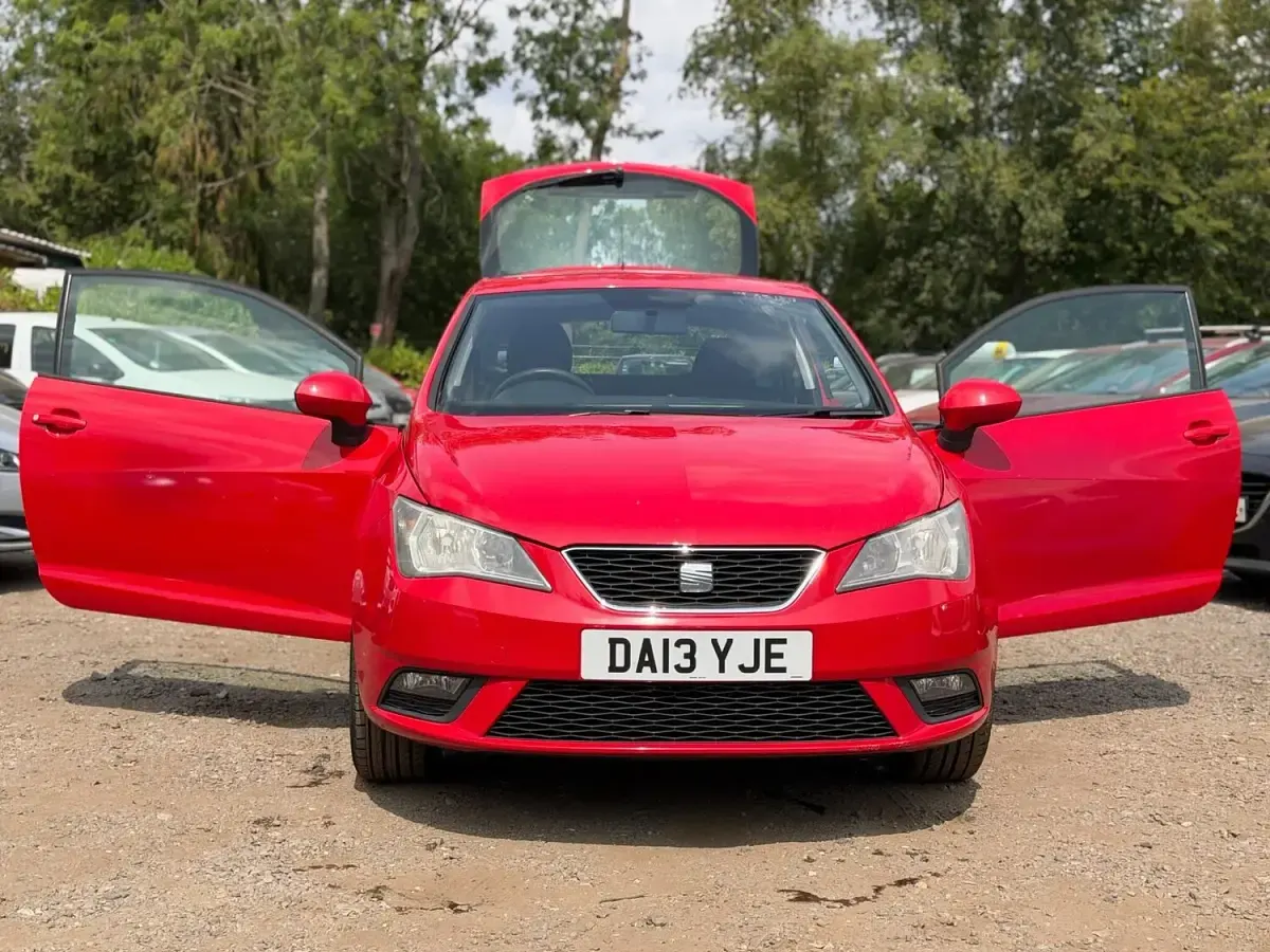 Used Seat Ibiza Sport 85 HP (62 kW) 2013 Red Hatchback