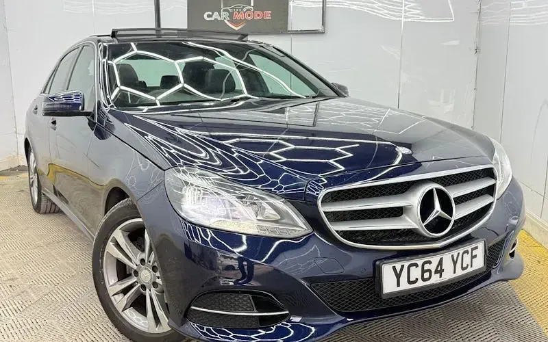Usado Mercedes E220 Premium 177 HP (130 kW) 2016 Sedan