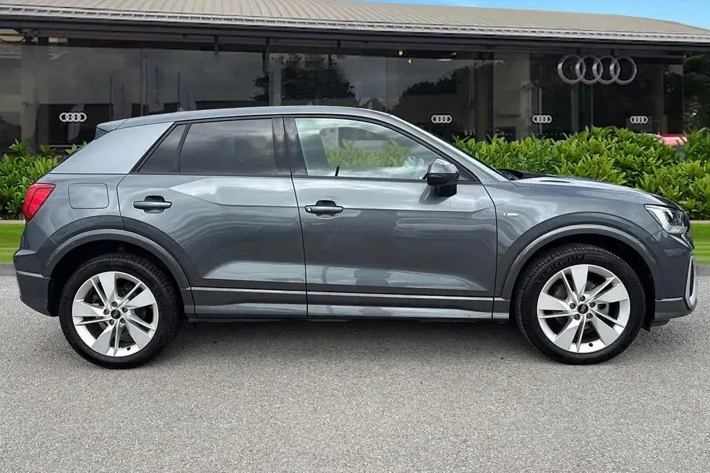 Used Audi Q2 S-Line 150 HP (110 kW) 2024 Grey SUV