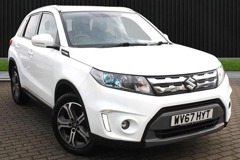 White Used 2017 Suzuki Vitara SZ5 SUV | £10,885 (Fair price) - Image 1/1