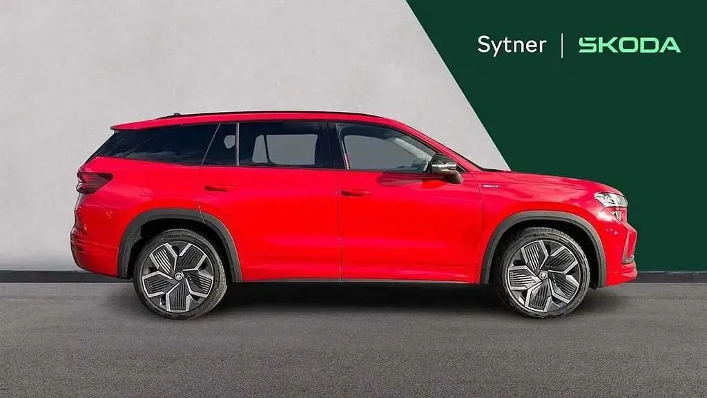 Used Skoda Kodiaq SportLine 200 HP (147 kW) 2025 Red SUV