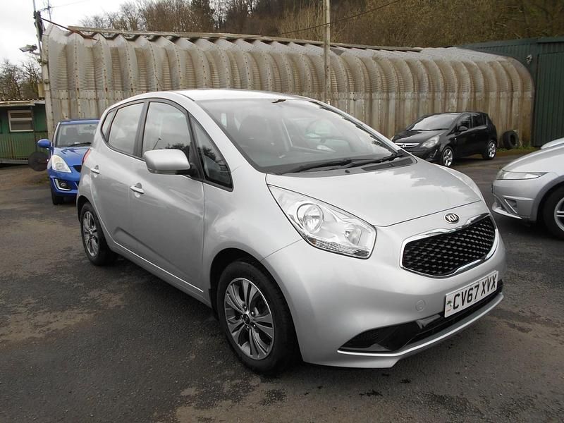 Used Kia Venga 90 HP (66 kW) 2017 Silver Hatchback