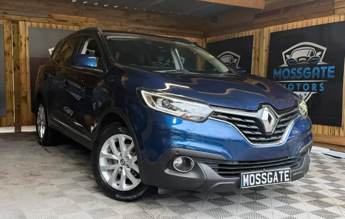Usado Renault Kadjar Dynamique 110 HP (80 kW) 2016 Azul SUV