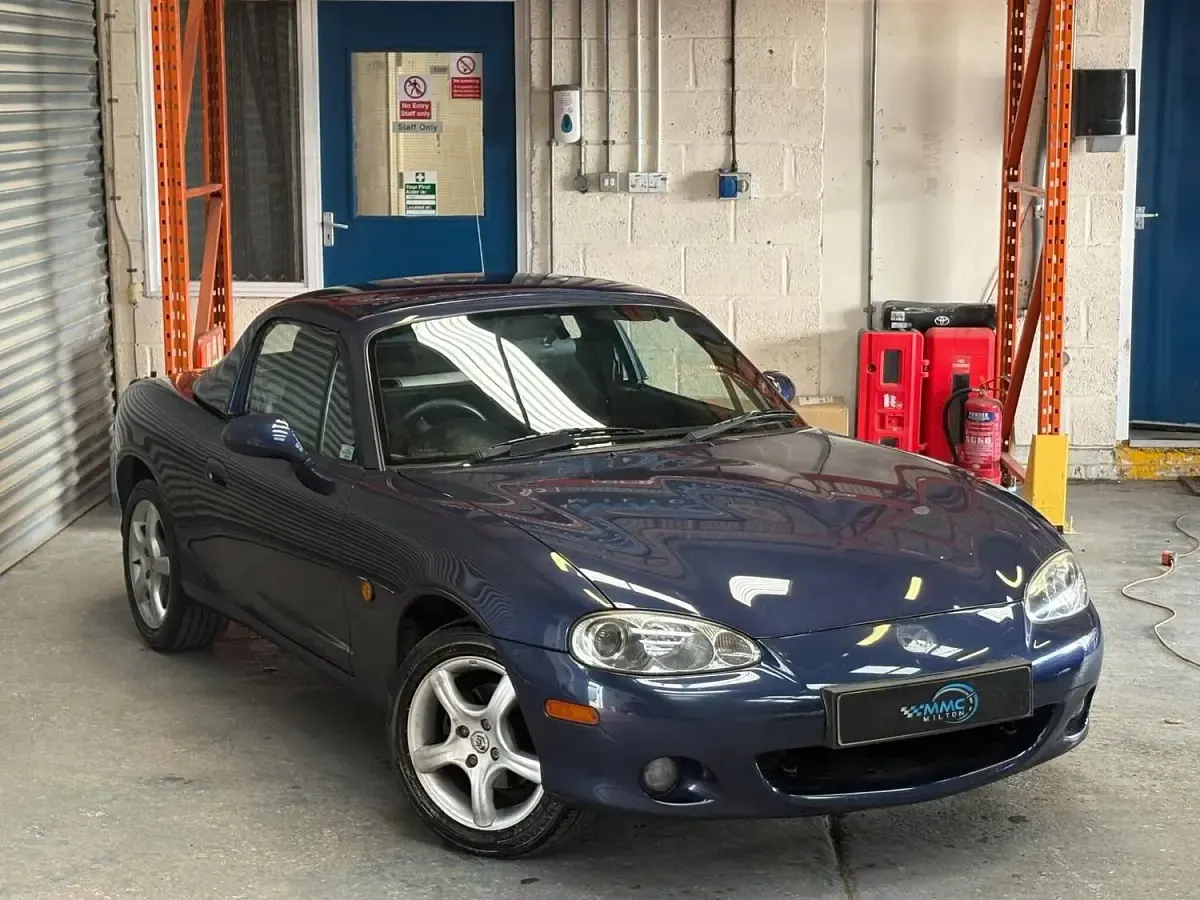 Used Mazda MX5 146 HP (107 kW) 2002 Blue Cabriolet