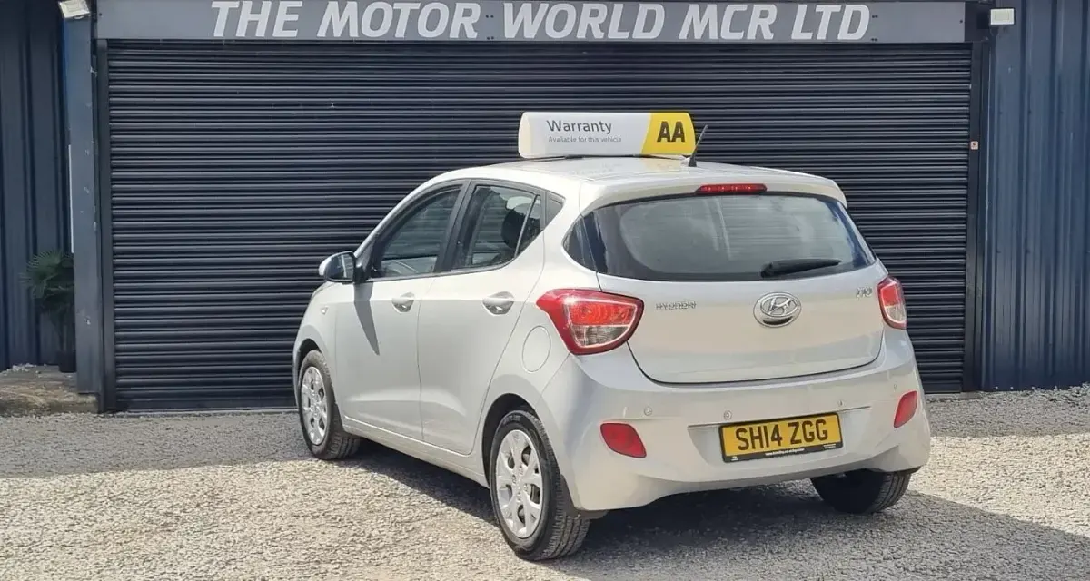 Used Hyundai i10 SE 67 HP (49 kW) 2014 Silver Hatchback