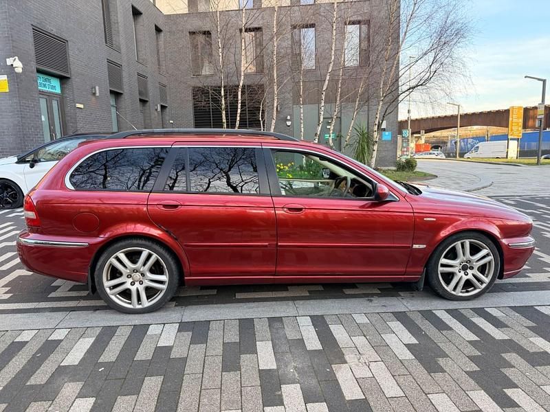 Used Jaguar X-type SE 2006 Red Estate