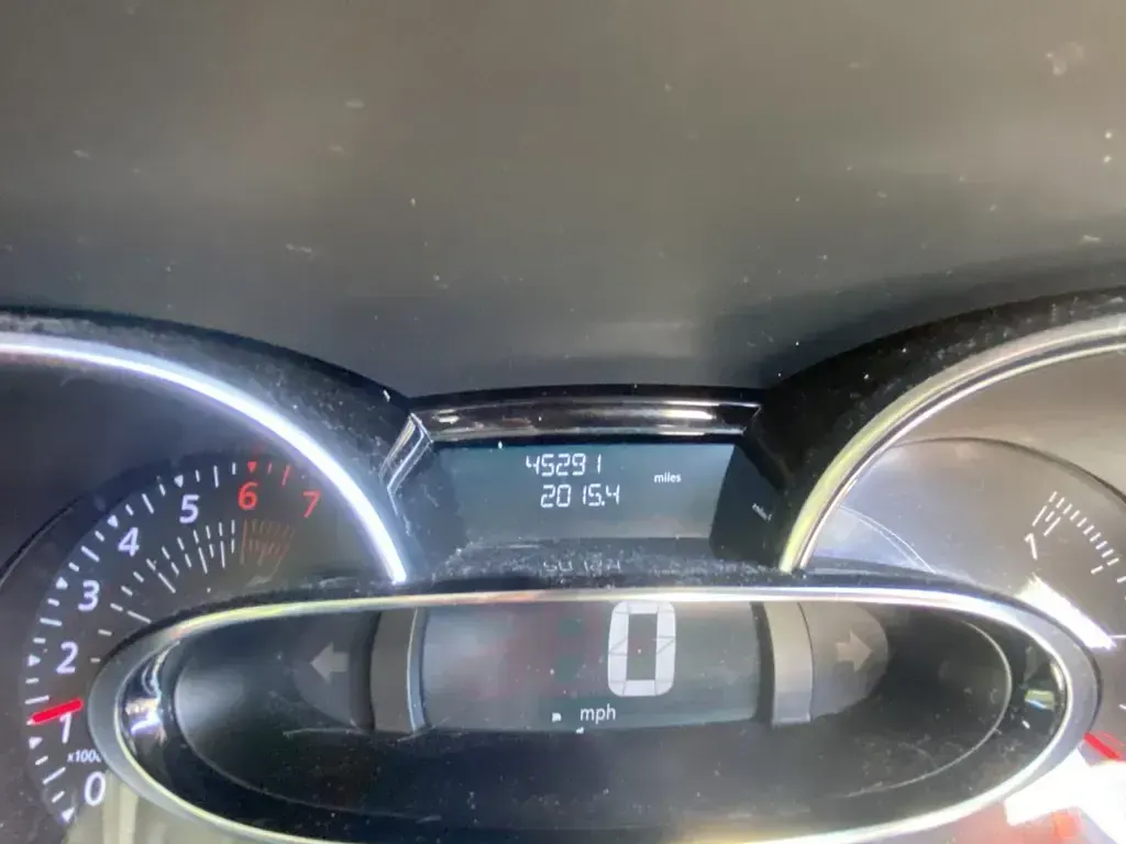 Used Renault Clio Dynamique 88 HP (64 kW) 2017 Red Hatchback
